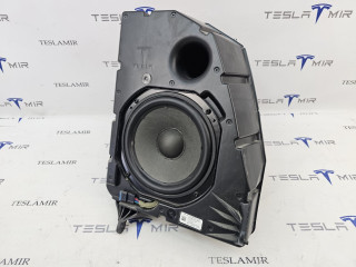 сабвуфер Tesla Model Y 1 поколение 2022, 1656267-00