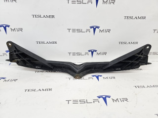 Кронштейн накладки (логотипа) V-образной гриля передний Tesla Model S 1 поколение [рестайлинг] 2017, 1062472-00