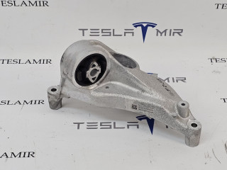 кронштейн двигателя Tesla Model S 1 поколение [2-й рестайлинг] 2022, 1093278-50, 1095337-00
