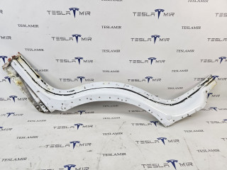 часть кузова (вырезанный элемент) Tesla Model X 1 поколение 2018, 1069471-S0