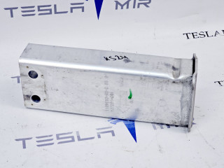 Кронштейн нижнего усилителя переднего бампера Tesla Model Y 1 поколение 2021, 1109193-00