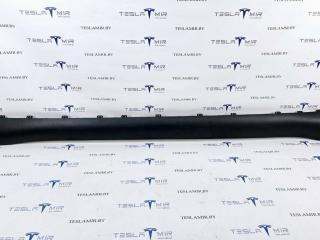 накладка на порог Tesla Model Y 1 поколение 2021, 1497744-00, 1493632-00