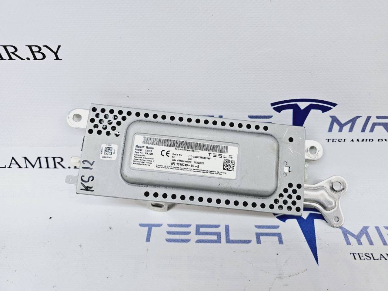 блок радио Tesla Model 3 1 поколение 2023, 1079749-00 - фото №1