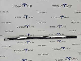 Молдинг двери (хром) передний левый Tesla Model X 1 поколение 2018, 1032165-88
