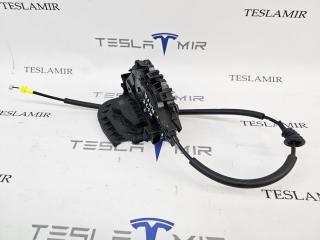 замок двери передней правой Tesla Model 3 1 поколение [рестайлинг] 2024, 1738945-00