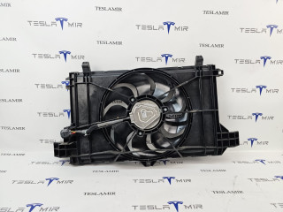 корпус кассеты радиаторов нижний Tesla Model Y 1 поколение 2021, 1494179-00, 1451762-00, 1607808-00, 1494172-00, 1494173-00, 1494174-00, 1493995-00