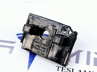 Кронштейн крепления крыла (вилка) правый Tesla Model 3 1 поколение 2020, 1135376-00, 1084172-00