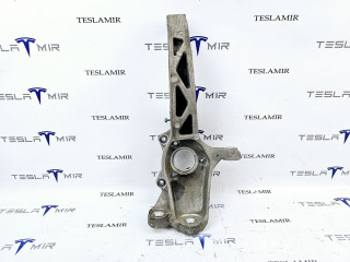 кулак поворотный левый Tesla Model Y 1 поколение 2021, 1188311-00