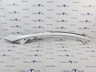 часть кузова (вырезанный элемент) Tesla Model X 1 поколение 2018, 1069435-S0