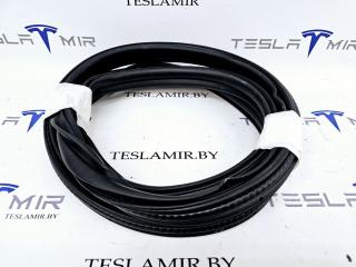 Уплотнитель резиновый бокса капота (корыта) Tesla Model 3 1 поколение 2019, 1090492-00
