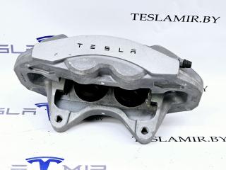 суппорт передний правый Tesla Model 3 1 поколение 2020, 1044622-00