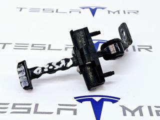 ограничитель открывания двери Tesla Model 3 1 поколение 2019, 1089509-00