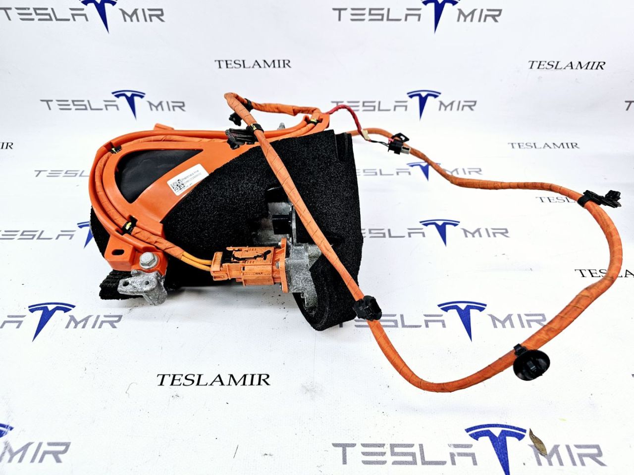 компрессор кондиционера Tesla Model 3 1 поколение 2022, 1501256-00, 1501256-01 - фото №1