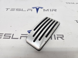накладка на педаль Tesla Model S 1 поколение [рестайлинг] 2017, 1020097