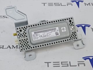 блок радио Tesla Model S 1 поколение [2-й рестайлинг] 2022, 1622932-00