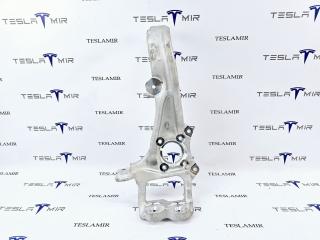 кулак поворотный правый Tesla Model X 1 поколение 2020, 1027316-00