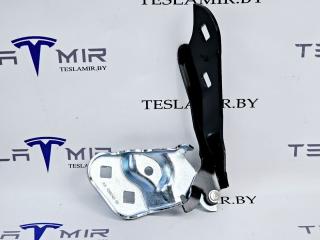 петля капота правая Tesla Model 3 1 поколение 2021, 1098793-00