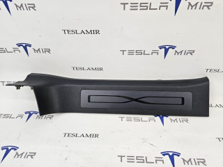 Накладка стойки B внутренняя Tesla Model X 1 поколение 2018, 1105145-00