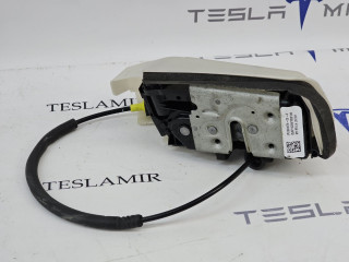 замок двери задней левой Tesla Model Y 1 поколение 2022, 1500674-00