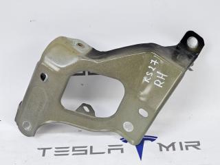 крепление ( кронштейн ) крыла Tesla Model 3 1 поколение 2023, 1086016-00