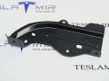 крепление ( кронштейн ) крыла Tesla Model 3 1 поколение 2021, 1100383-S0, 1092305-00 - фото №2