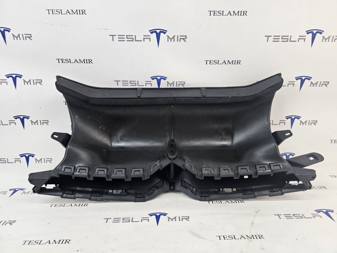 воздуховод Tesla Model X 1 поколение 2018, 1050223-00, 1043816-00 - фото №1