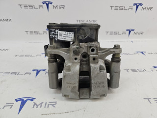суппорт задний левый Tesla Model Y 1 поколение 2022, 1044623-00