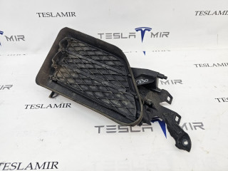 Люверс переднего бампера в сборе (корпус, хром) левый Tesla Model S 1 поколение [рестайлинг] 2017, 1104854-01, 1057851-00, 1057852-00, 1056378-00, 1056379-00