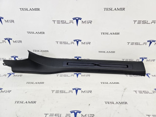 Накладка декоративная стойки А внутренняя левая нижняя Tesla Model X 1 поколение 2018, 1035985-00, 1035986-00