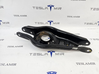 Рычаг задний под пружину (лодочка) нижний Tesla Model Y 1 поколение 2022, 1044451-00