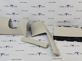 Накладка центральной панели нижняя Tesla Model S 1 поколение [рестайлинг] 2018, 1003327-22, 1002405-22, 100231022, 1002301-22