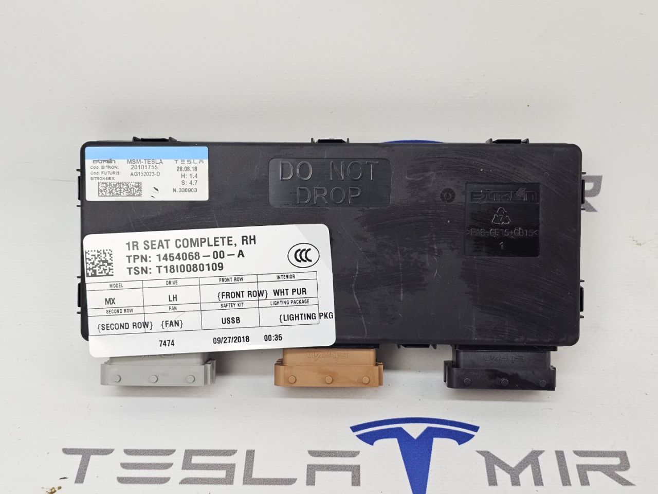 блок управления сиденьем Tesla Model X 1 поколение 2018, 1454068-00 - фото №1