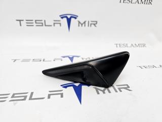 Повторитель поворота (камера крыла АП2.0/2.5/3.0) Tesla Model 3 1 поколение 2023, 1495865-20, 1125107-50