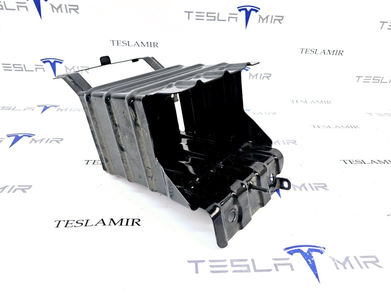 крепление аккумулятора Tesla Model X 1 поколение 2018, 1060244-00 - фото №1