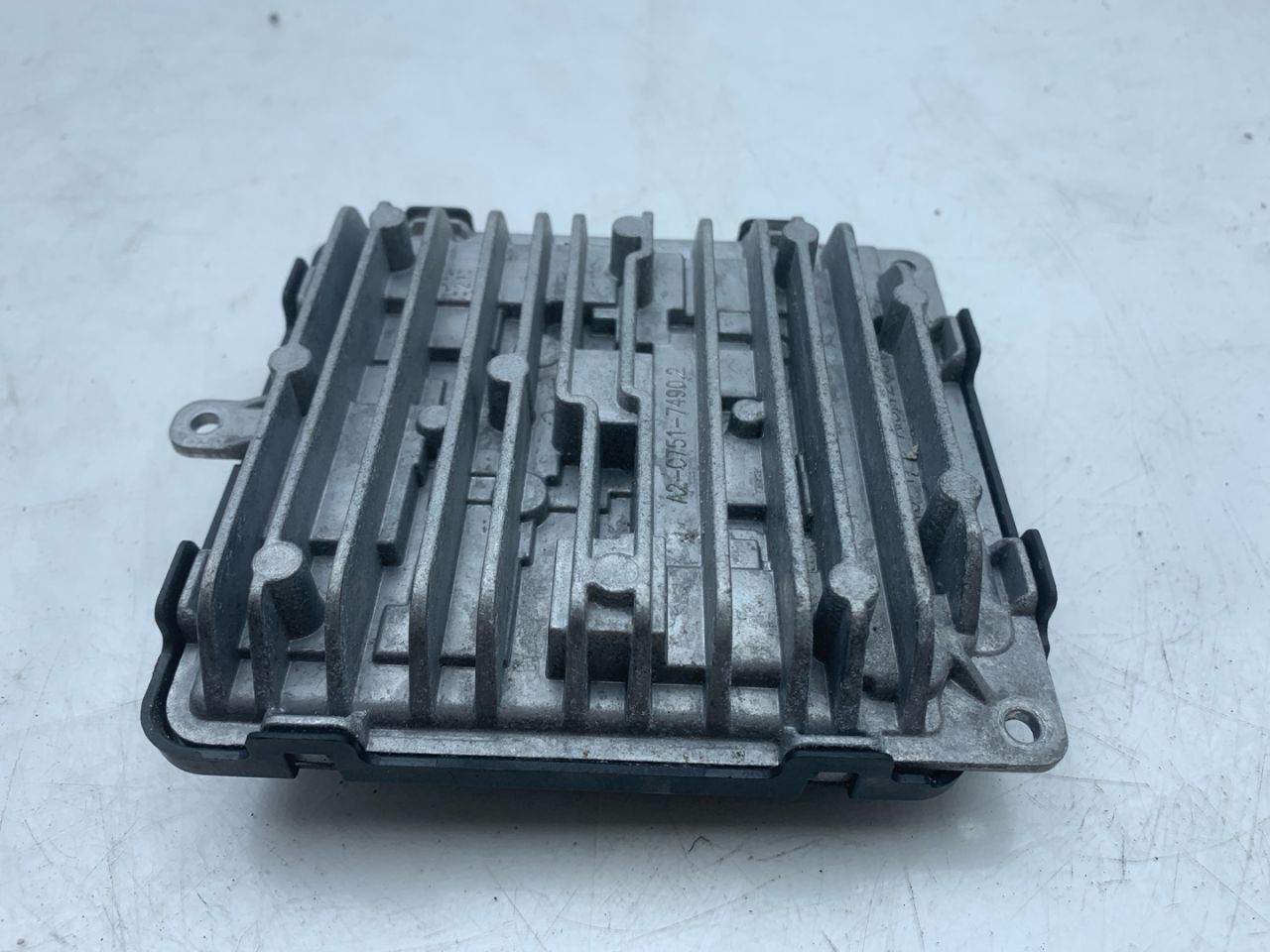 блок розжига LED Volvo XC60 2 поколение 2023, 2.0 л., бензин, АКПП, белый, внедорожник 5 дв., передний привод, 32365274 - фото №1