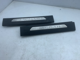 накладка на порог внутренняя Jaguar XE X760 [ресталинг] 2019, 2.0 л., бензин, АКПП, черный, задний привод, GX73-13200-D, GX73-13200-E, GX73-13200-EC8PVJ