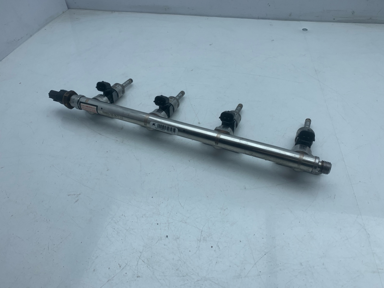 топливная рампа Acura RDX 3 поколение 2020, 2.0 л., бензин, АКПП, черный, внедорожник 5 дв., полный привод, 16011-6B2-305, 6B2A008 - фото №1