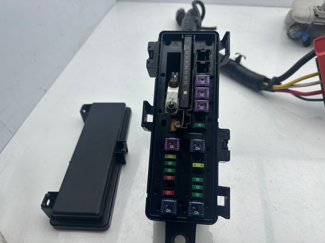 блок предохранителей Acura RDX 3 поколение 2020, 2.0 л., бензин, АКПП, белый, внедорожник 5 дв., полный привод - фото №1