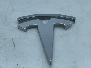 эмблема Tesla Model S 1 поколение (2012 - 2016), 0.1 л., электро, АКПП, серый, седан, задний привод