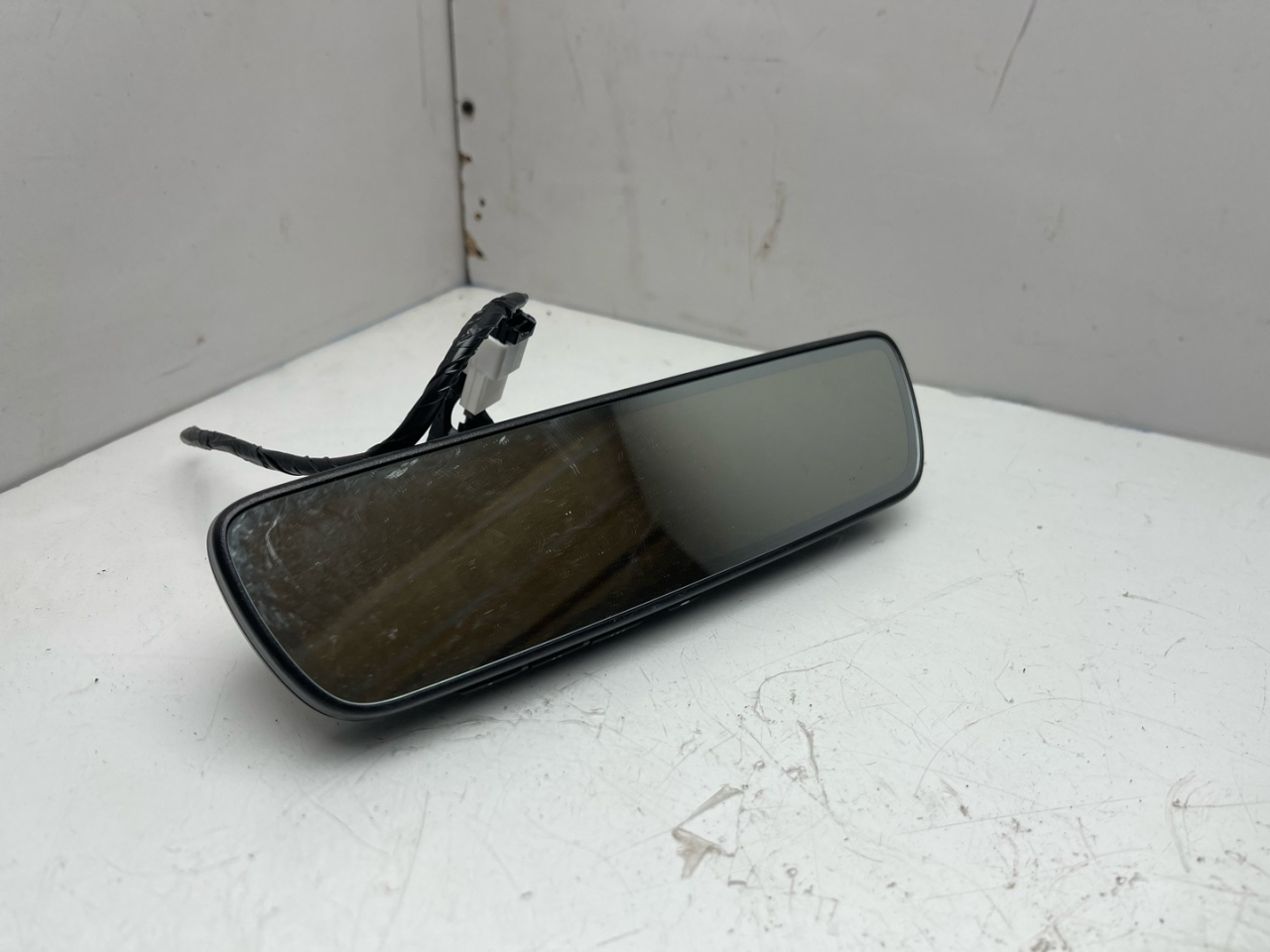 зеркало салона Subaru Outback 6 поколение 2021, 2.4 л., бензин, АКПП, синий, внедорожник 5 дв., полный привод - фото №1