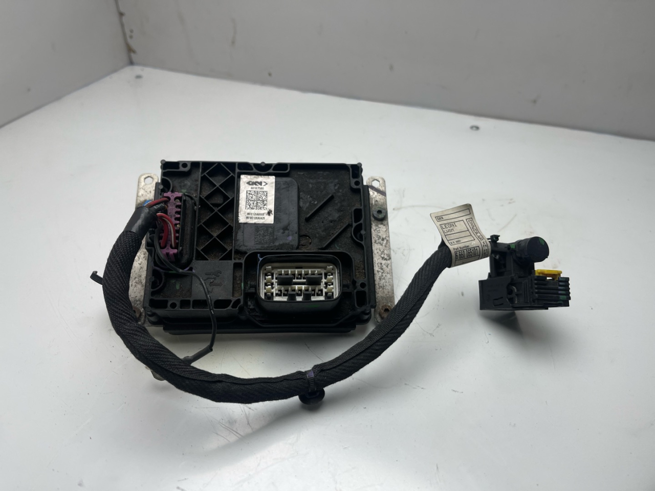 блок управления заднего редуктора Chevrolet Equinox 3 поколение 2018, 1.5 л., бензин, АКПП, черный, внедорожник 5 дв., полный привод, 40167580 - фото №1