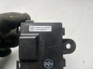 модуль управления двери Tesla Model S 1 поколение (2012 - 2016), 0.1 л., электро, АКПП, серый, седан, задний привод, 106965100D