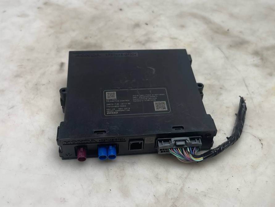 Блок управления телематика Acura RDX 3 поколение 2019, 2.0 л., бензин, АКПП, белый, внедорожник 5 дв., полный привод, 39870TJBA111M1 - фото №1