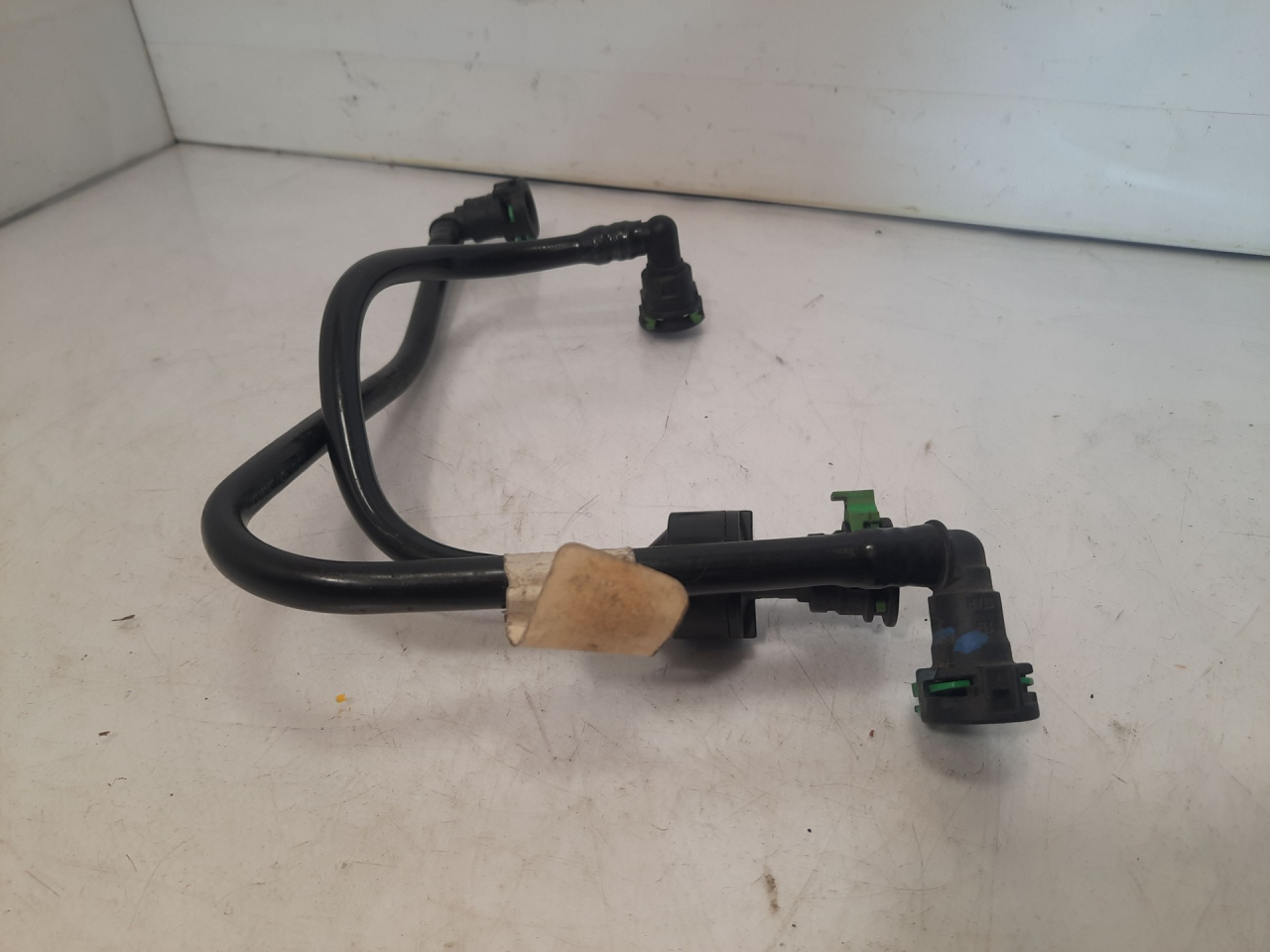 трубка системы рециркуляции EGR Chevrolet Equinox 3 поколение 2019, 1.5 л., бензин, АКПП, черный, внедорожник 5 дв., полный привод, 23283185 - фото №1