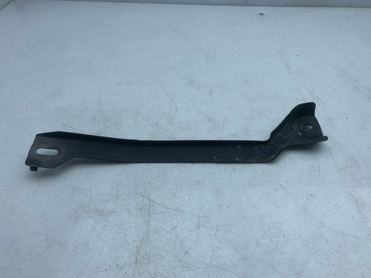 кронштейн передней панели (телевизора) Chevrolet Equinox 3 поколение 2019, 1.5 л., бензин, АКПП, серый, внедорожник 5 дв., полный привод - фото №1