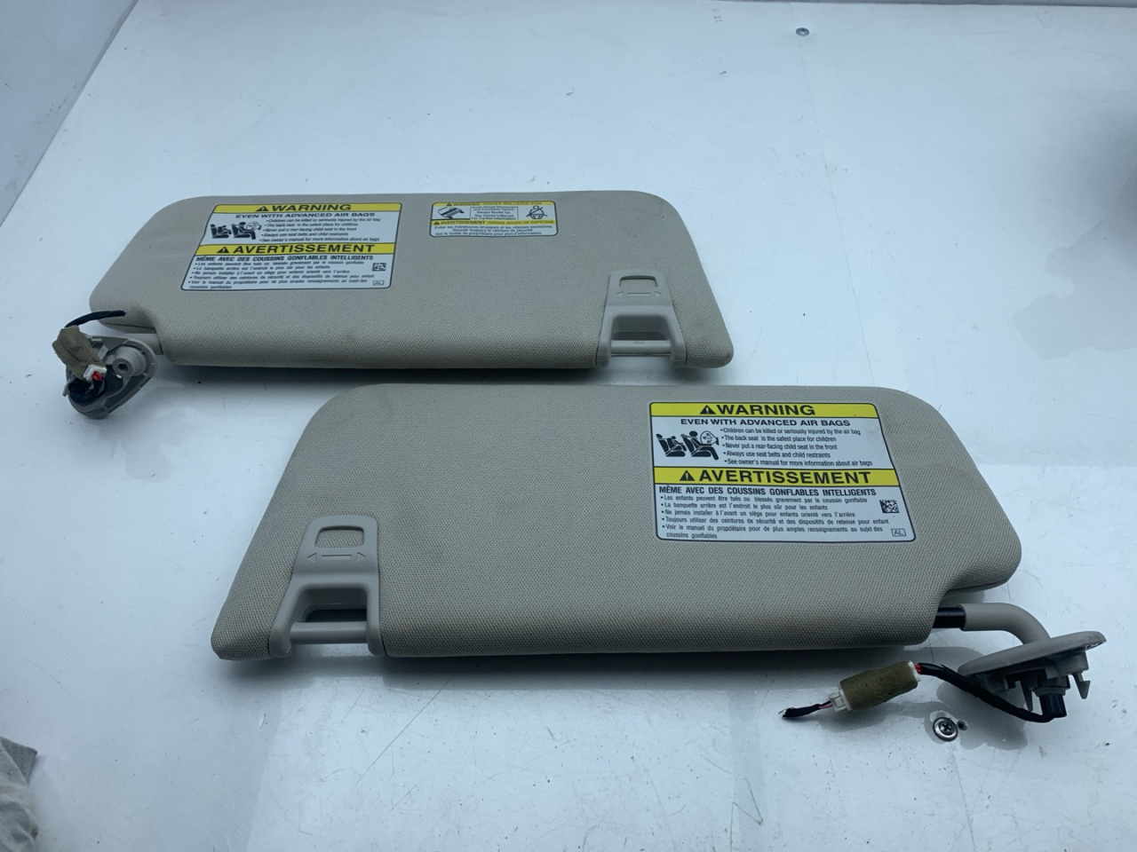 козырек солнцезащитный Subaru Outback 6 поколение 2020, 2.4 л., бензин, АКПП, серый, внедорожник 5 дв., полный привод - фото №1