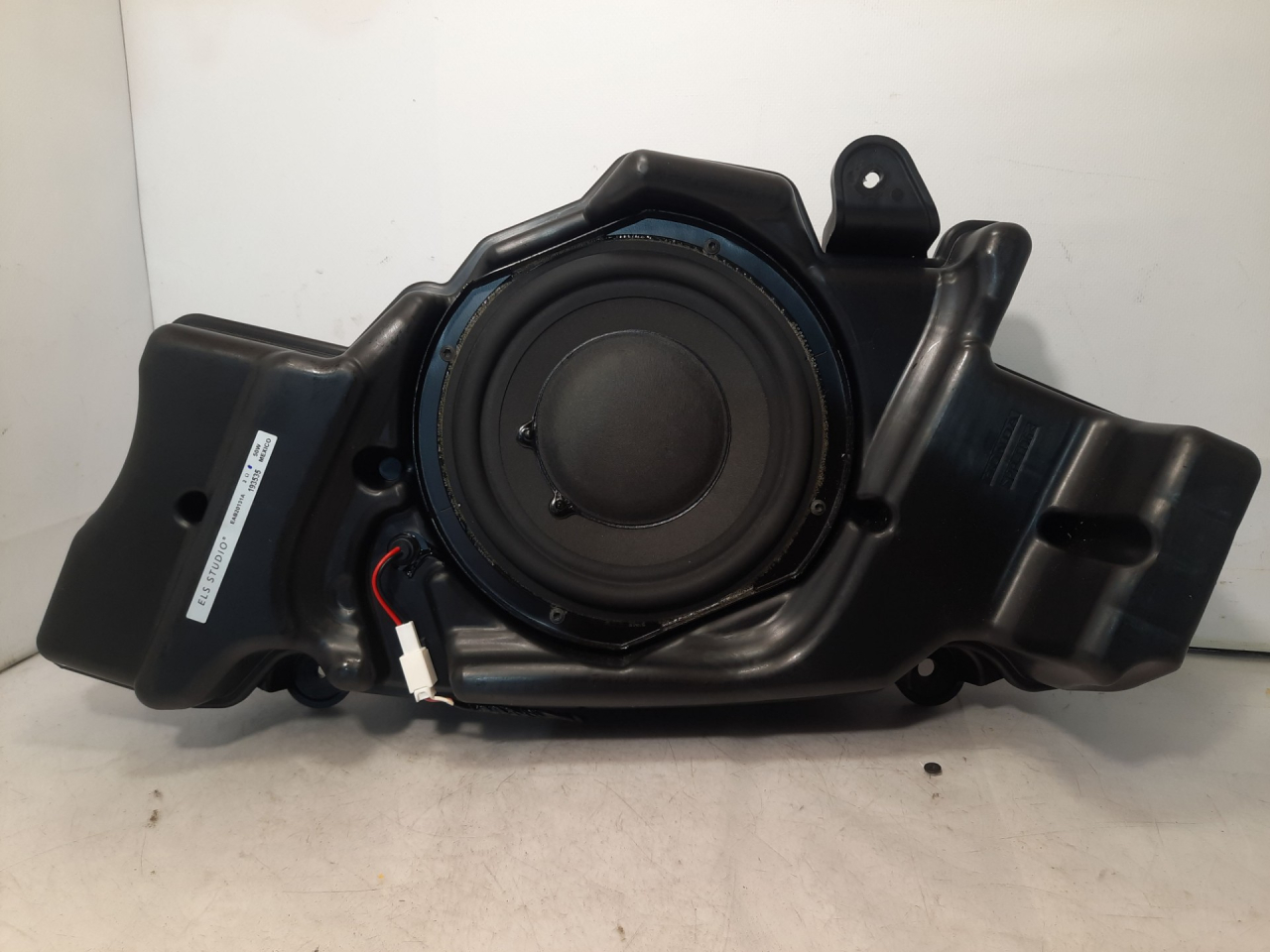 сабвуфер Acura RDX 3 поколение 2020, 2.0 л., бензин, АКПП, черный, внедорожник 5 дв., полный привод, 39120TJBA41 - фото №1