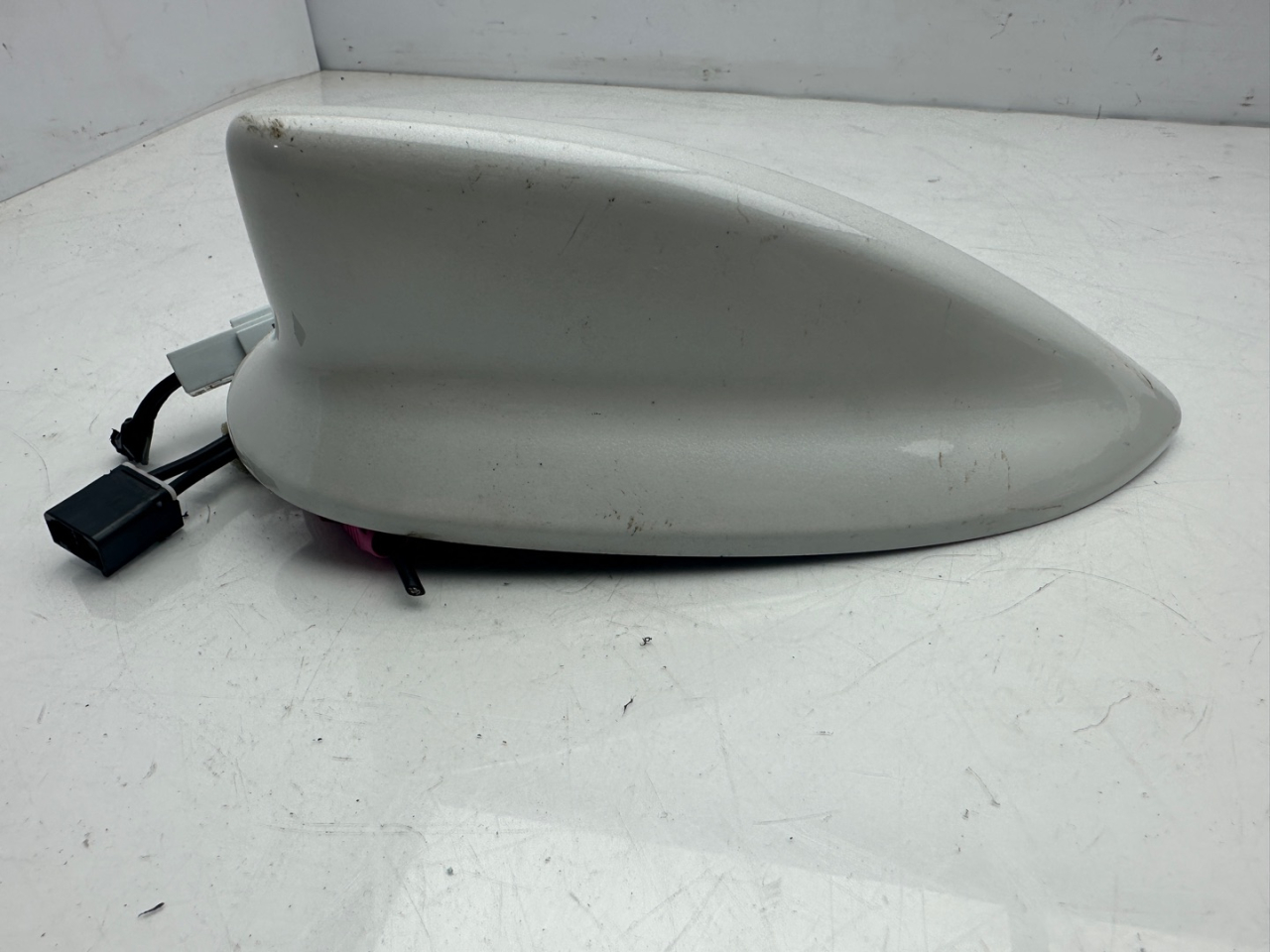 антенна Acura RDX 3 поколение 2020, 2.0 л., бензин, АКПП, белый, внедорожник 5 дв., полный привод, 39150TJBA112M1 - фото №1