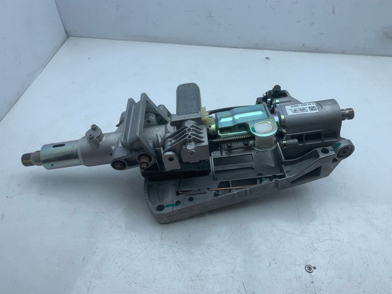 рулевая колонка Tesla Model S 1 поколение (2012 - 2016), 0.1 л., электро, АКПП, серый, седан, задний привод, A2044601416 - фото №1