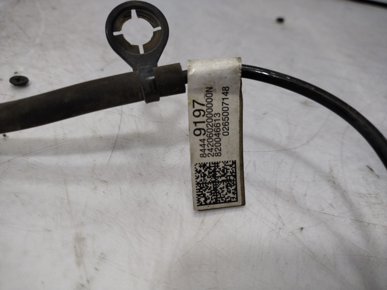 датчик ABS Chevrolet Equinox 3 поколение 2019, 2.0 л., бензин, АКПП, черный, внедорожник 5 дв., полный привод, 84449197 - фото №1